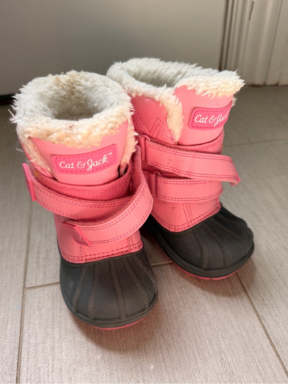Cat & Jack Pink Kids Snow Boots with Cream Faux Fur